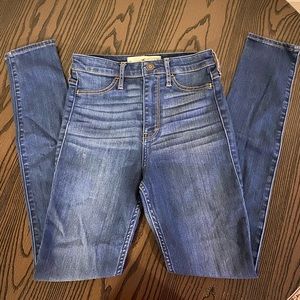 Hollister Dark Wash High Waisted Jeggings